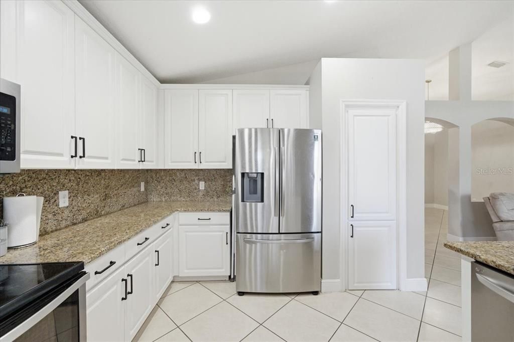 En Venta: $495,000 (4 camas, 2 baños, 2471 Pies cuadrados)