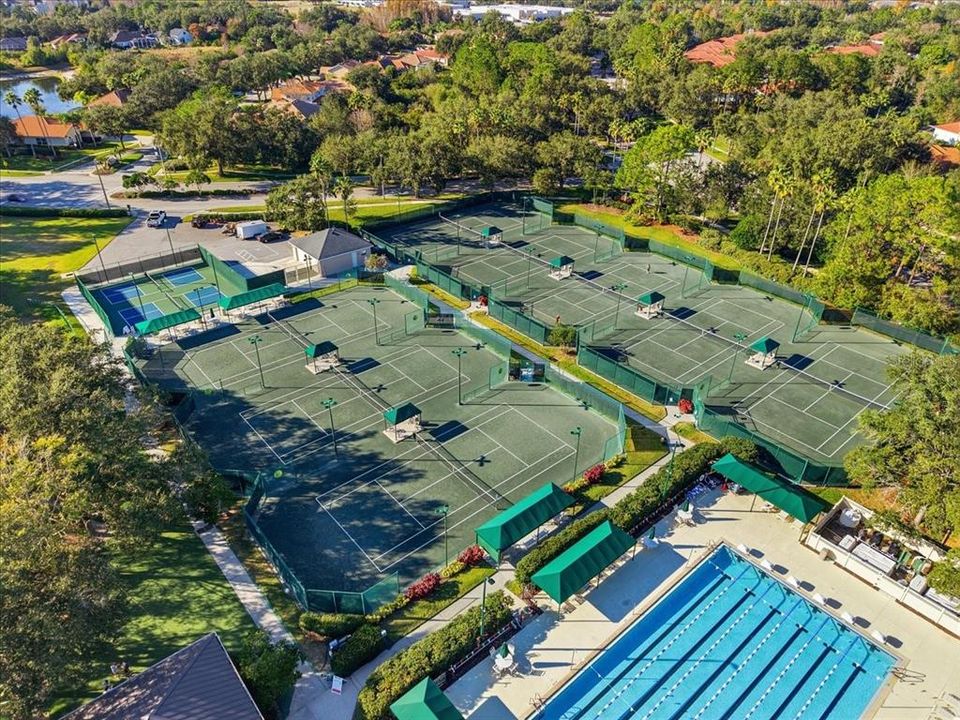 En Venta: $495,000 (4 camas, 2 baños, 2471 Pies cuadrados)