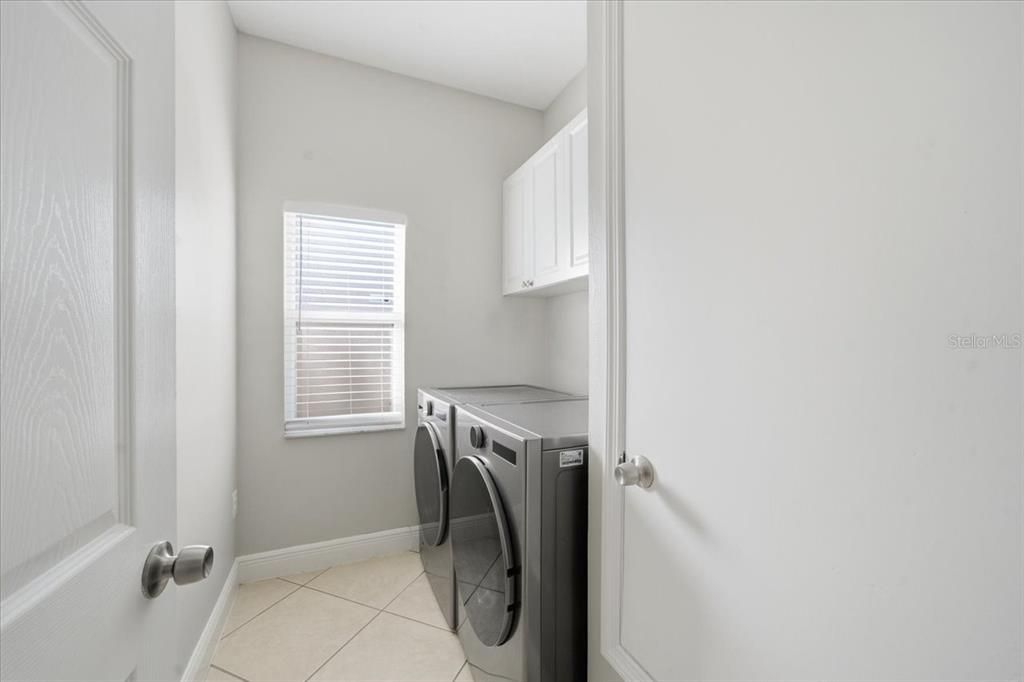 En Venta: $495,000 (4 camas, 2 baños, 2471 Pies cuadrados)