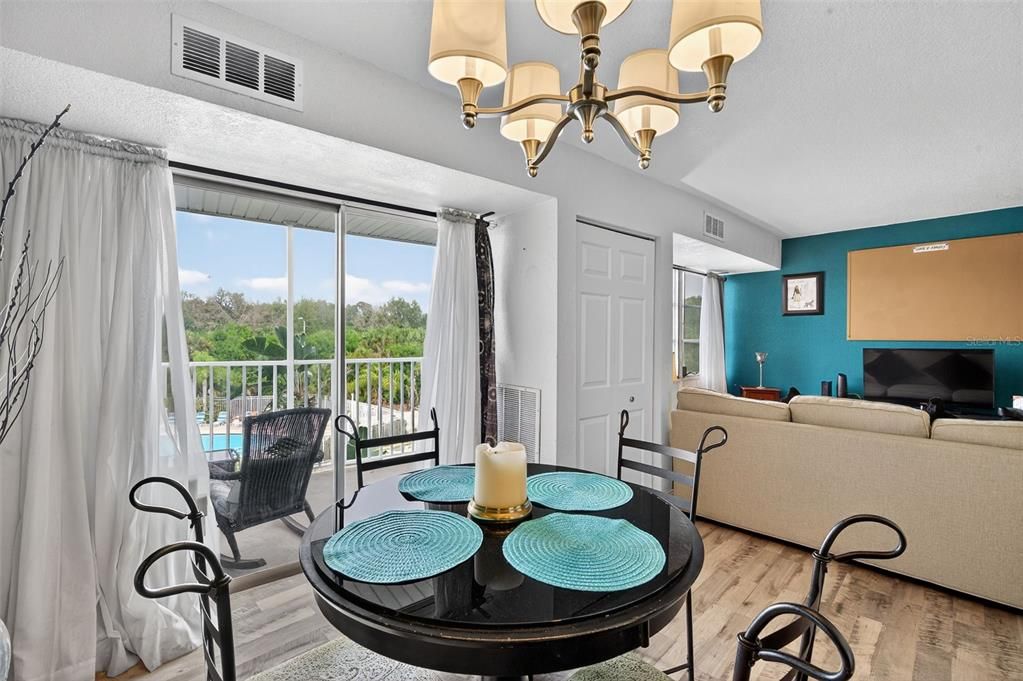 На продажу: $85,000 (1 спален, 1 ванн, 708 Квадратных фут)