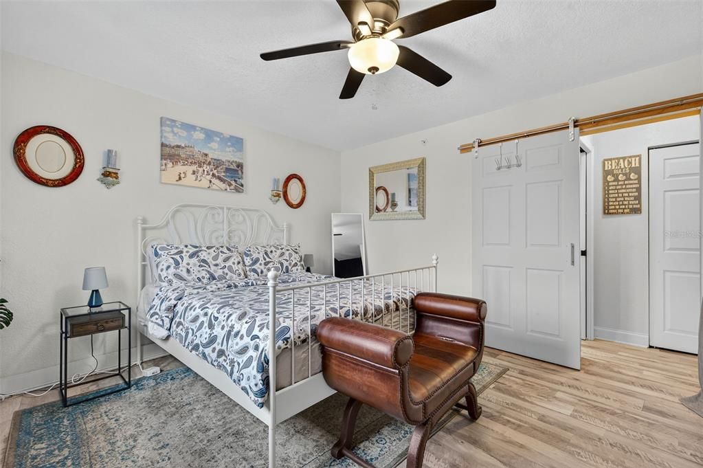 На продажу: $85,000 (1 спален, 1 ванн, 708 Квадратных фут)