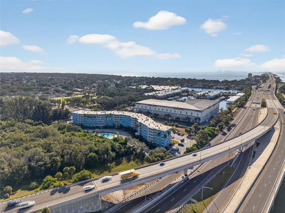 На продажу: $85,000 (1 спален, 1 ванн, 708 Квадратных фут)