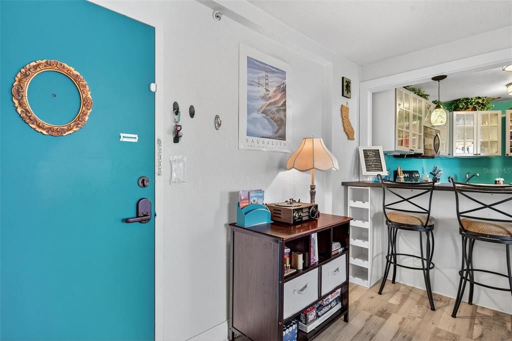 На продажу: $85,000 (1 спален, 1 ванн, 708 Квадратных фут)