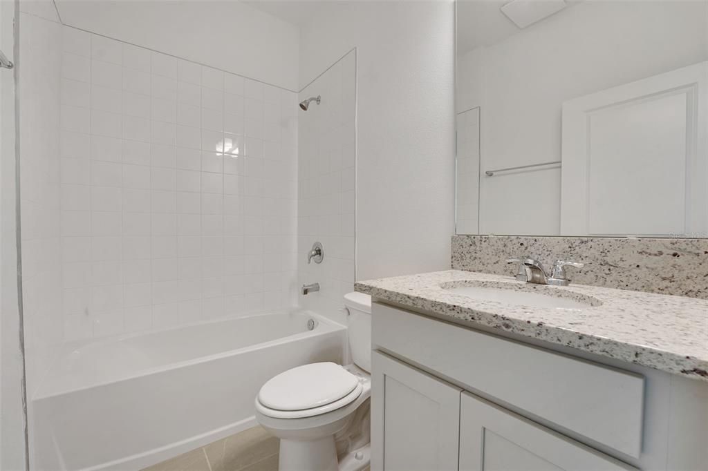 Под контрактом: $299,990 (4 спален, 2 ванн, 1758 Квадратных фут)