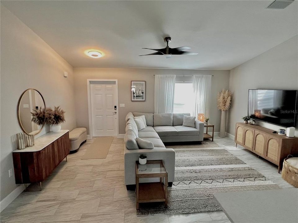 En Renta: $2,200 (3 camas, 2 baños, 1642 Pies cuadrados)