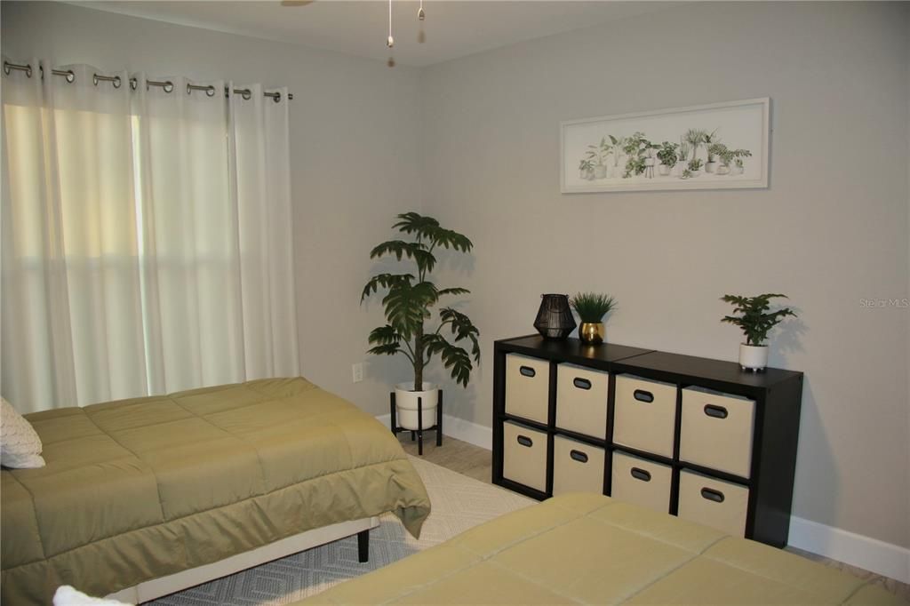 En Renta: $2,200 (3 camas, 2 baños, 1642 Pies cuadrados)