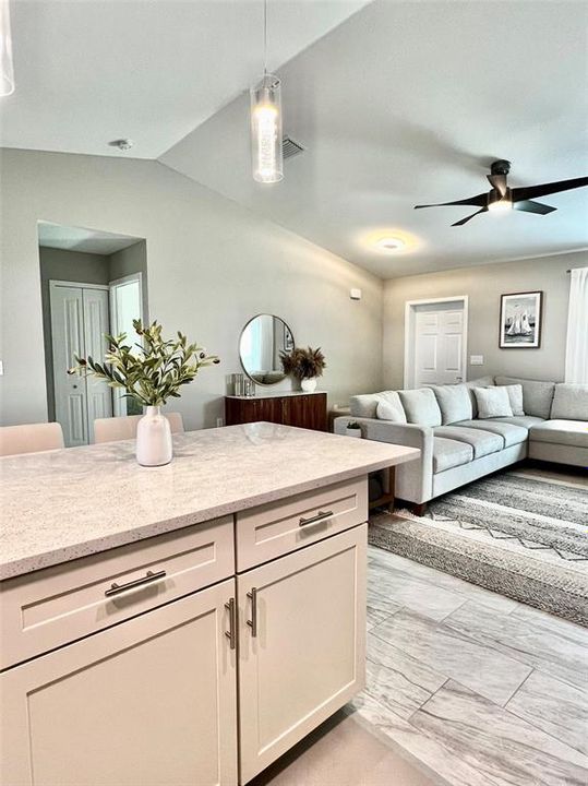 En Renta: $2,200 (3 camas, 2 baños, 1642 Pies cuadrados)