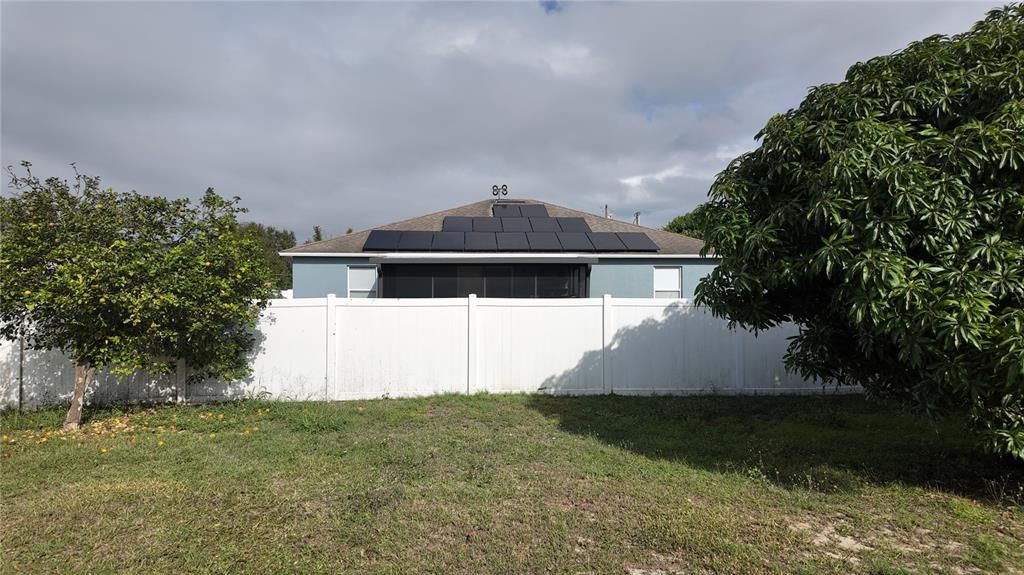 For Sale: $250,000 (3 beds, 2 baths, 1368 Square Feet)