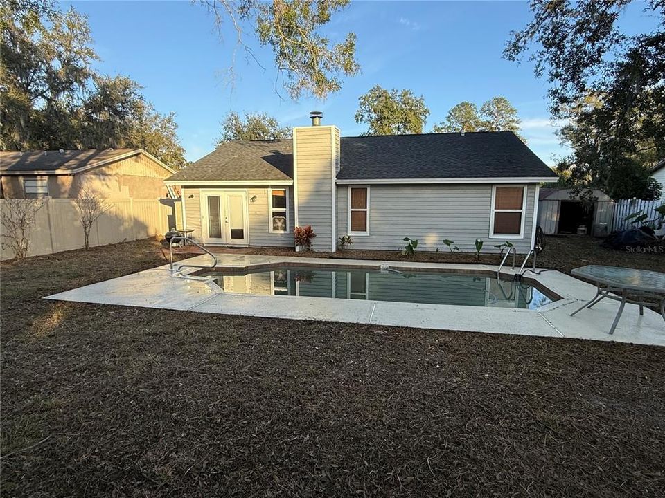 Под контрактом: $299,000 (3 спален, 2 ванн, 1286 Квадратных фут)