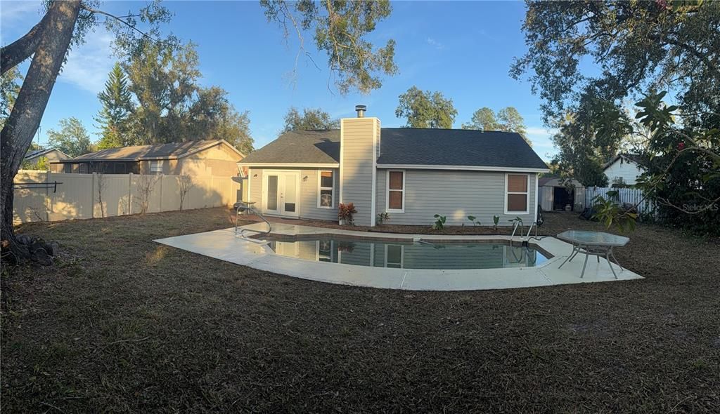 Под контрактом: $299,000 (3 спален, 2 ванн, 1286 Квадратных фут)