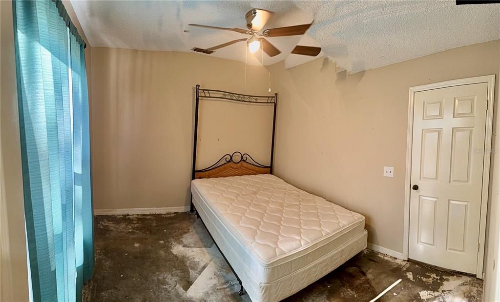 Под контрактом: $299,000 (3 спален, 2 ванн, 1286 Квадратных фут)