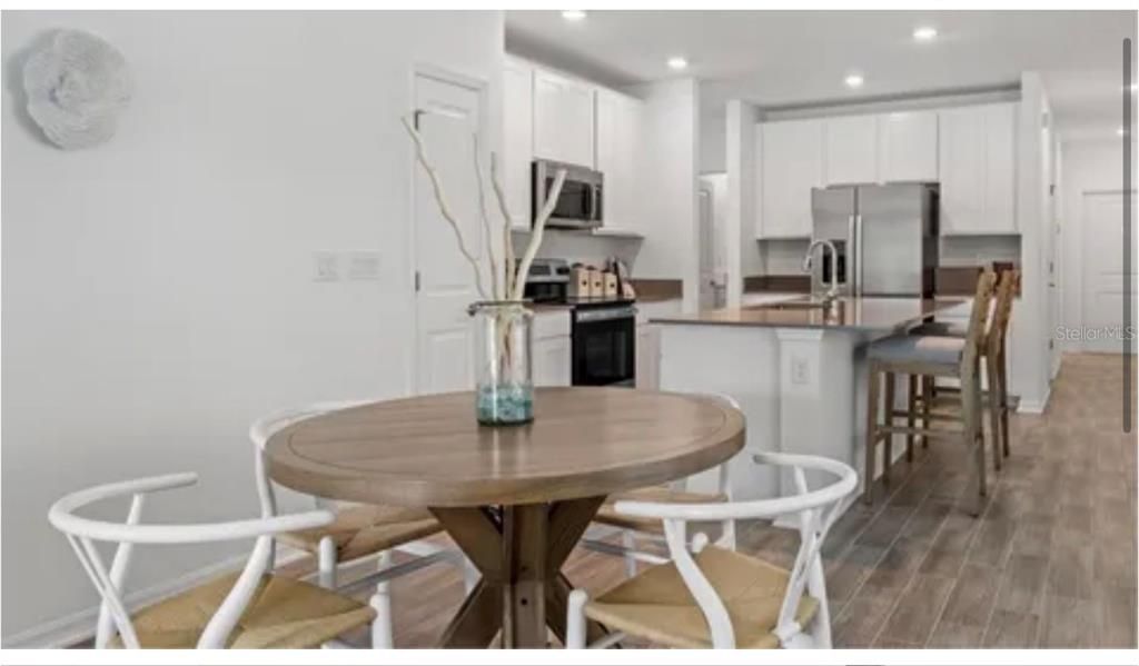 For Sale: $340,000 (3 beds, 2 baths, 1440 Square Feet)