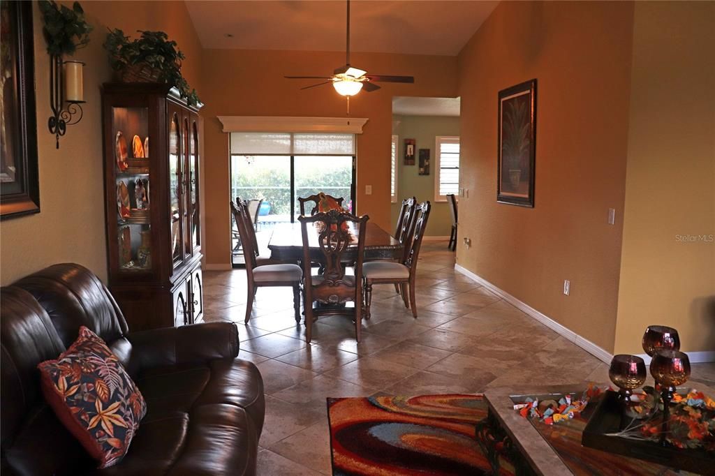 待售: $469,000 (3 贝兹, 2 浴室, 2321 平方英尺)