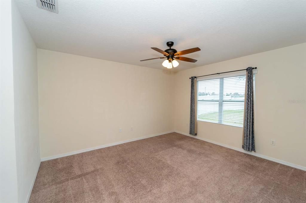 待售: $289,990 (3 贝兹, 2 浴室, 1672 平方英尺)