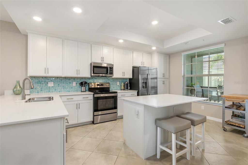 For Sale: $415,000 (2 beds, 2 baths, 1568 Square Feet)