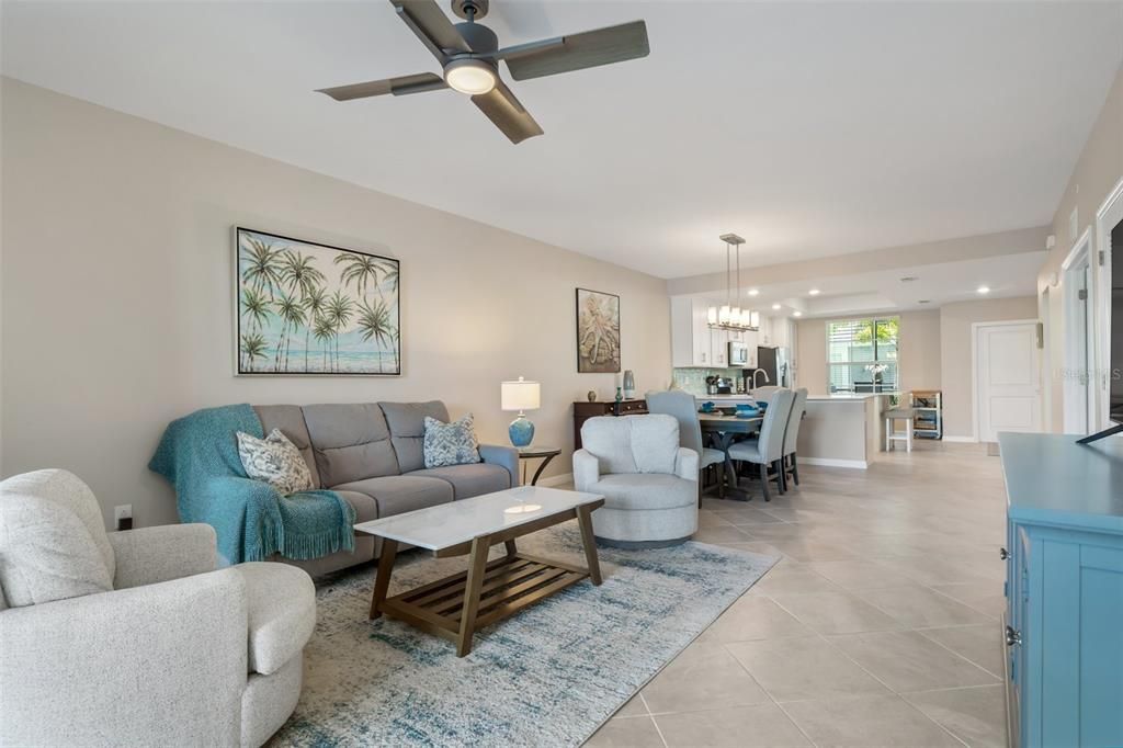 For Sale: $415,000 (2 beds, 2 baths, 1568 Square Feet)