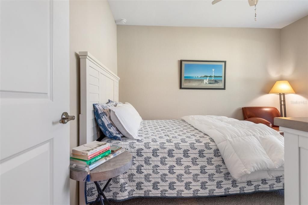 For Sale: $415,000 (2 beds, 2 baths, 1568 Square Feet)