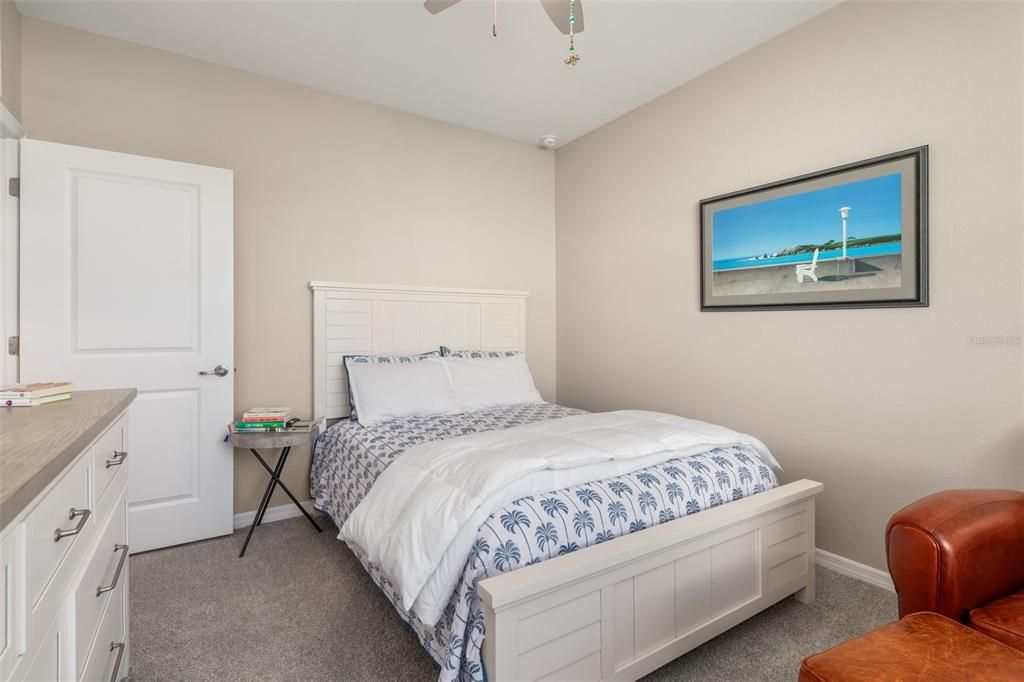 For Sale: $415,000 (2 beds, 2 baths, 1568 Square Feet)