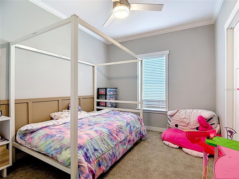 For Sale: $329,900 (4 beds, 3 baths, 2160 Square Feet)