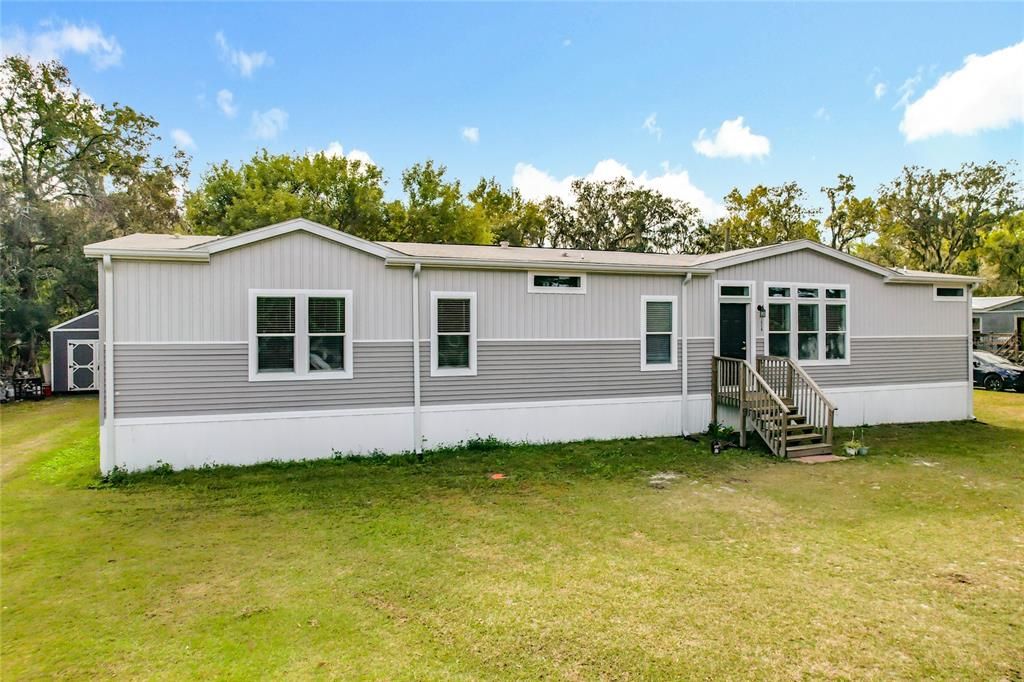 For Sale: $329,900 (4 beds, 3 baths, 2160 Square Feet)