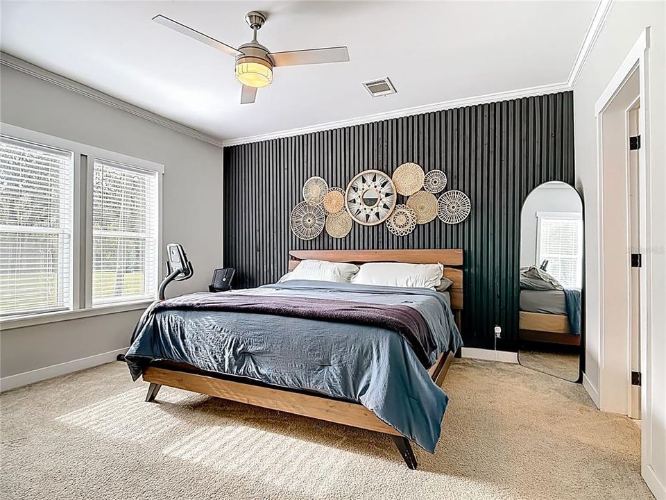 For Sale: $329,900 (4 beds, 3 baths, 2160 Square Feet)