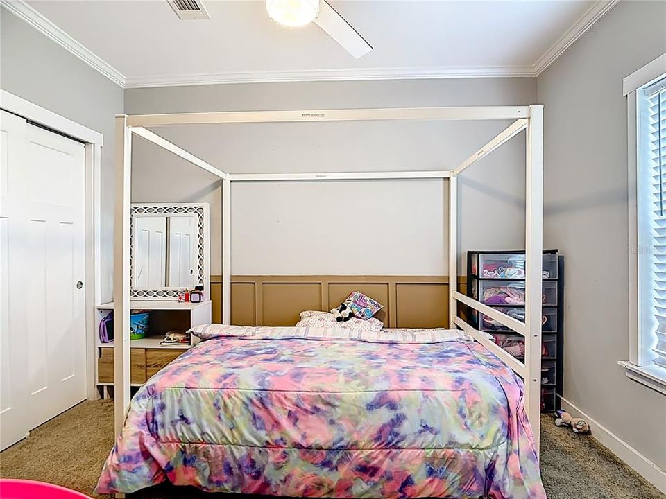 For Sale: $329,900 (4 beds, 3 baths, 2160 Square Feet)