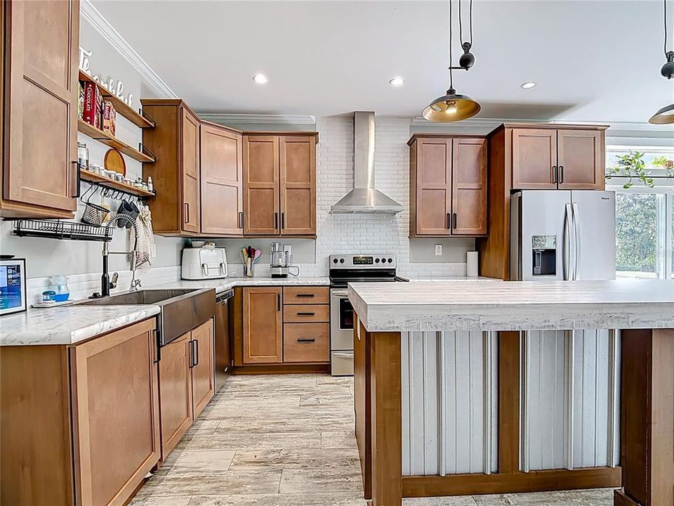 For Sale: $329,900 (4 beds, 3 baths, 2160 Square Feet)