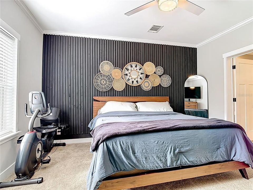 For Sale: $329,900 (4 beds, 3 baths, 2160 Square Feet)