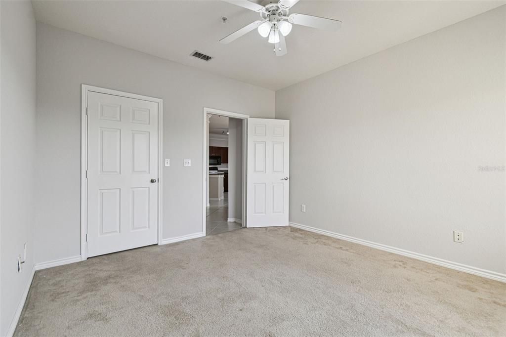 出租: $1,950 (2 贝兹, 2 浴室, 1153 平方英尺)