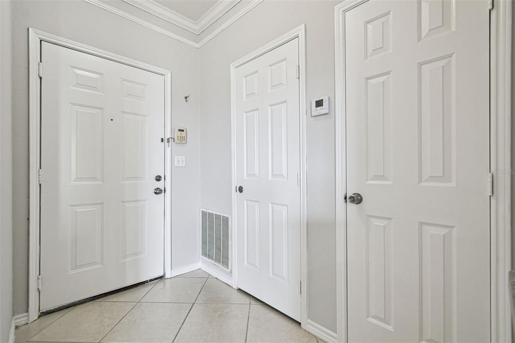 出租: $1,950 (2 贝兹, 2 浴室, 1153 平方英尺)