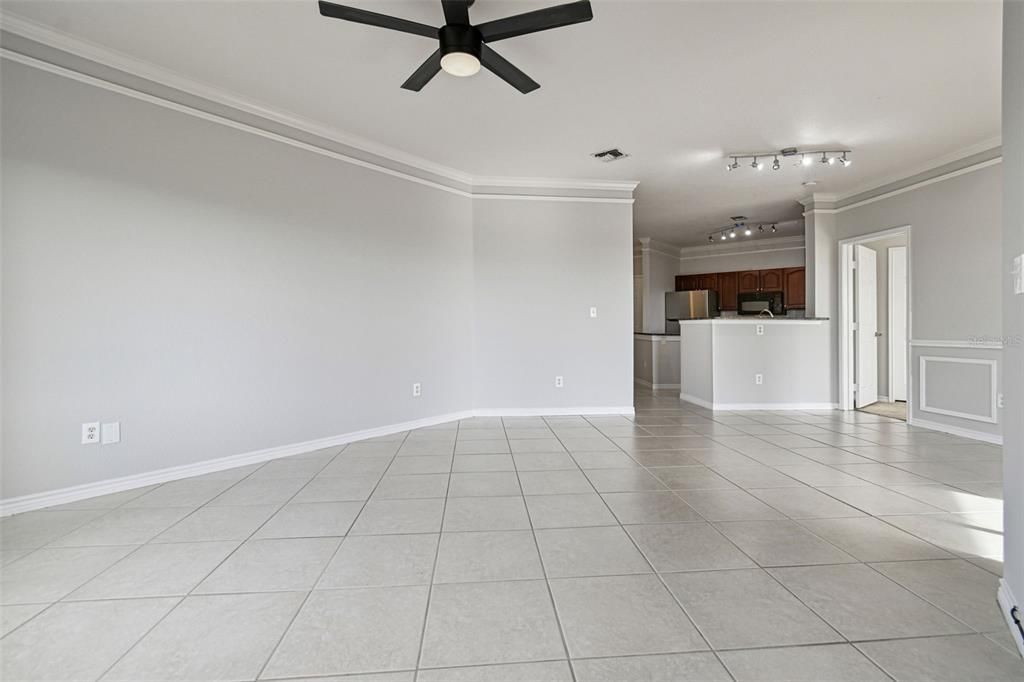 出租: $1,950 (2 贝兹, 2 浴室, 1153 平方英尺)