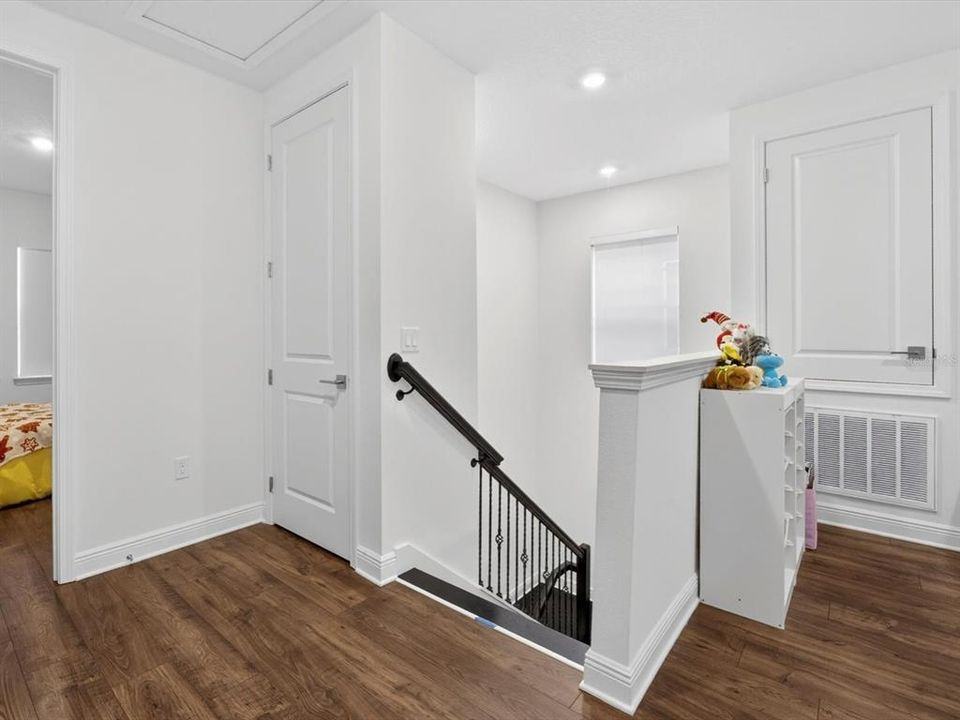 For Sale: $759,000 (3 beds, 2 baths, 2385 Square Feet)