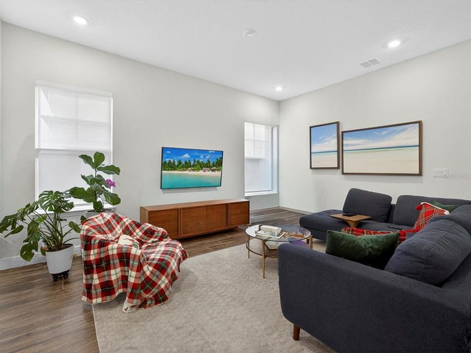 For Sale: $759,000 (3 beds, 2 baths, 2385 Square Feet)