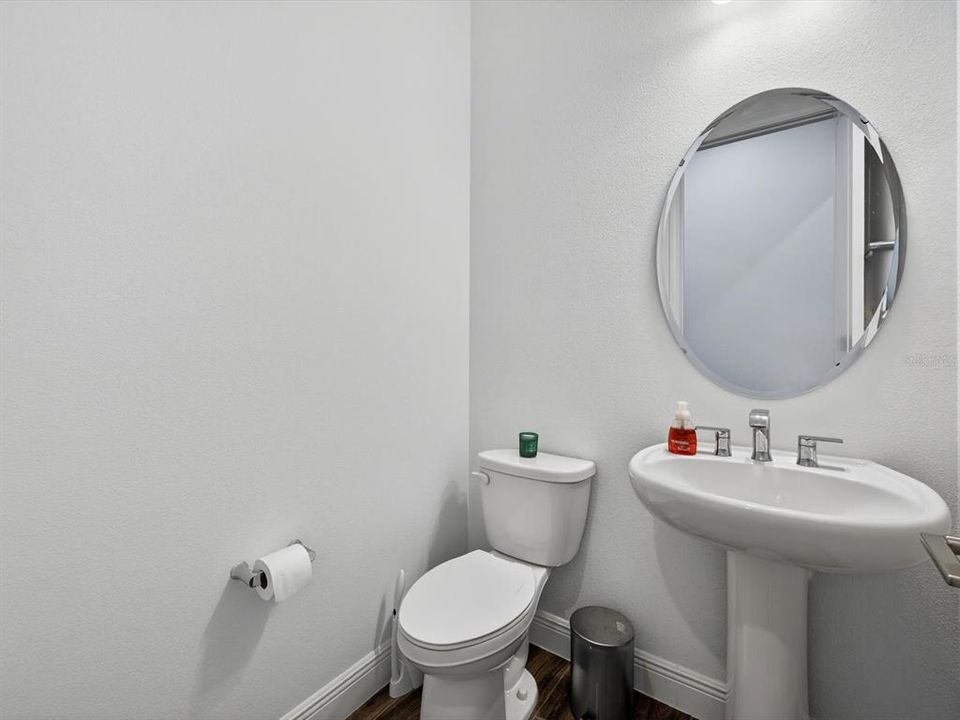 For Sale: $759,000 (3 beds, 2 baths, 2385 Square Feet)