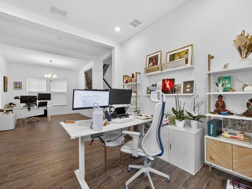 For Sale: $759,000 (3 beds, 2 baths, 2385 Square Feet)