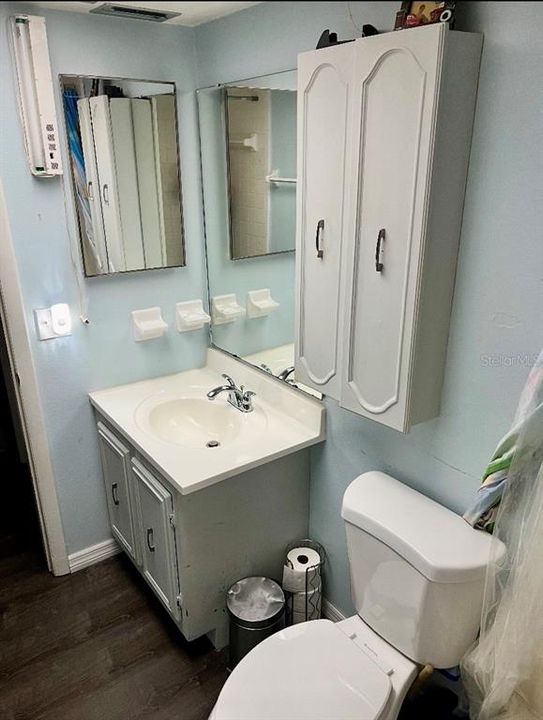 待售: $165,000 (2 贝兹, 2 浴室, 967 平方英尺)