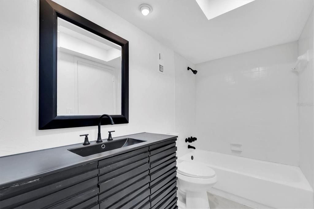 En Renta: $2,700 (3 camas, 2 baños, 1500 Pies cuadrados)