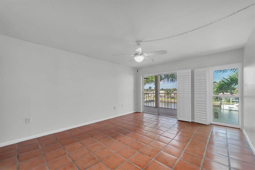 En Renta: $2,700 (3 camas, 2 baños, 1500 Pies cuadrados)