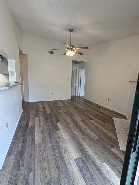 На продажу: $130,000 (1 спален, 1 ванн, 684 Квадратных фут)