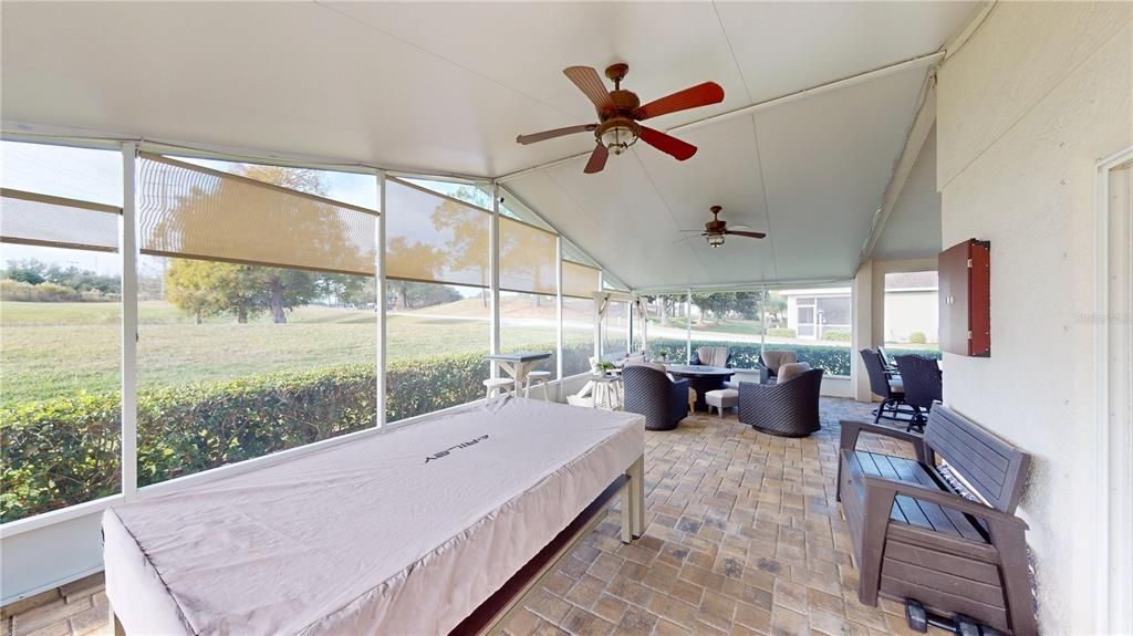 На продажу: $349,900 (2 спален, 2 ванн, 1260 Квадратных фут)