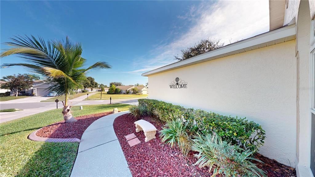 На продажу: $349,900 (2 спален, 2 ванн, 1260 Квадратных фут)