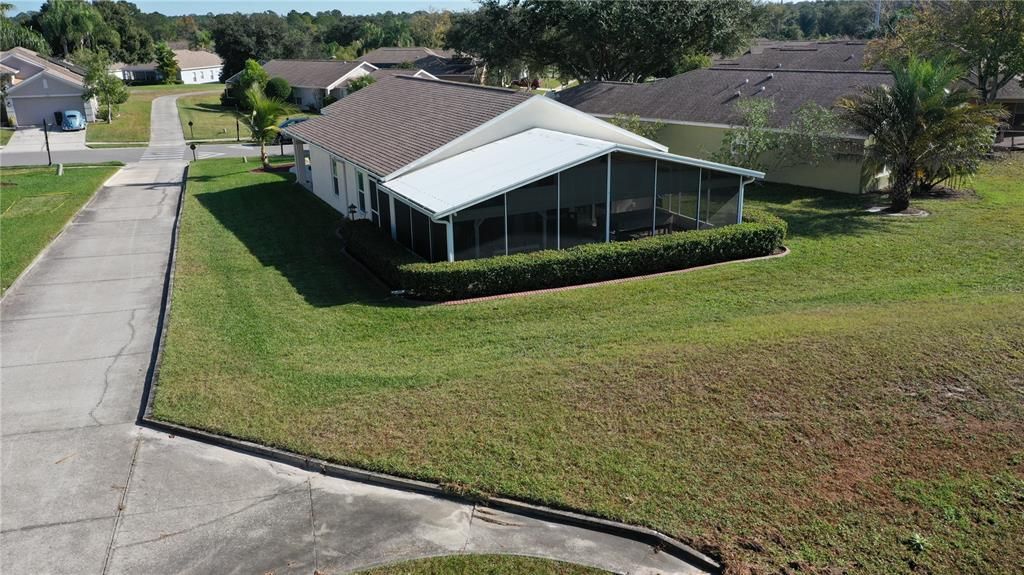 На продажу: $349,900 (2 спален, 2 ванн, 1260 Квадратных фут)