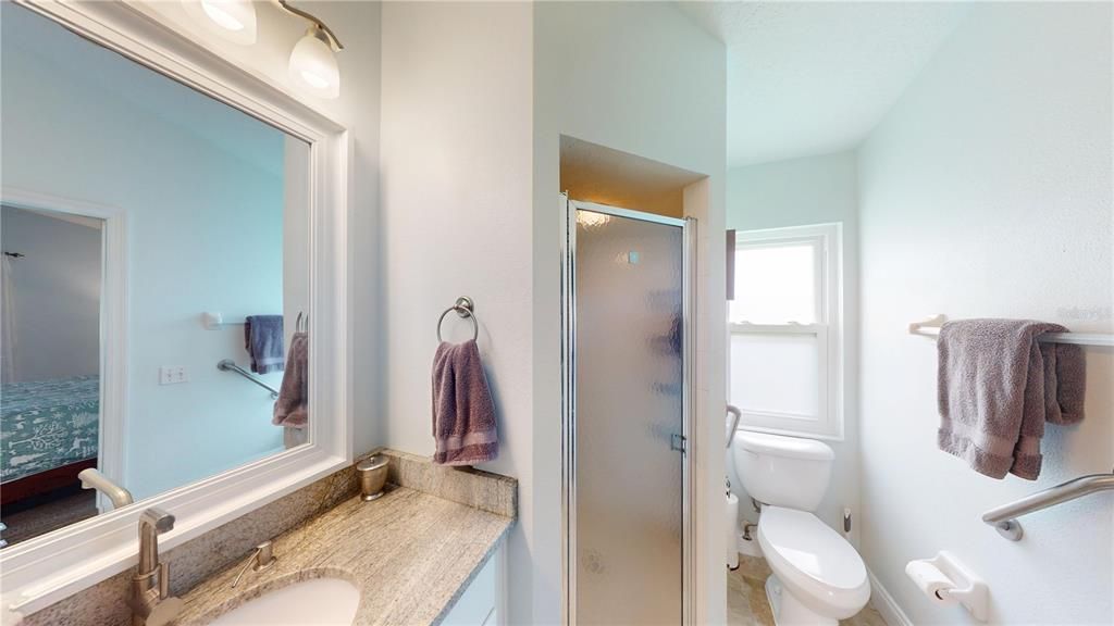 На продажу: $349,900 (2 спален, 2 ванн, 1260 Квадратных фут)