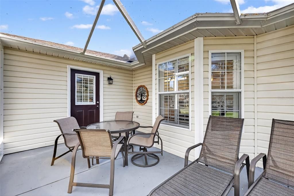 En Venta: $325,000 (2 camas, 2 baños, 1858 Pies cuadrados)