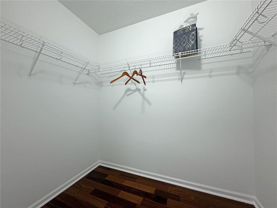 En Venta: $579,990 (5 camas, 3 baños, 2782 Pies cuadrados)