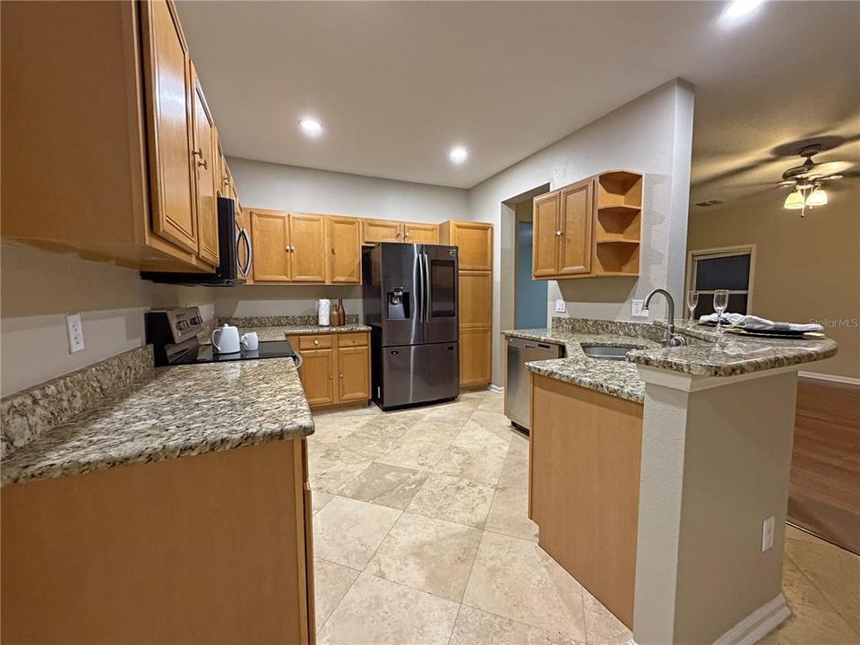 En Venta: $579,990 (5 camas, 3 baños, 2782 Pies cuadrados)