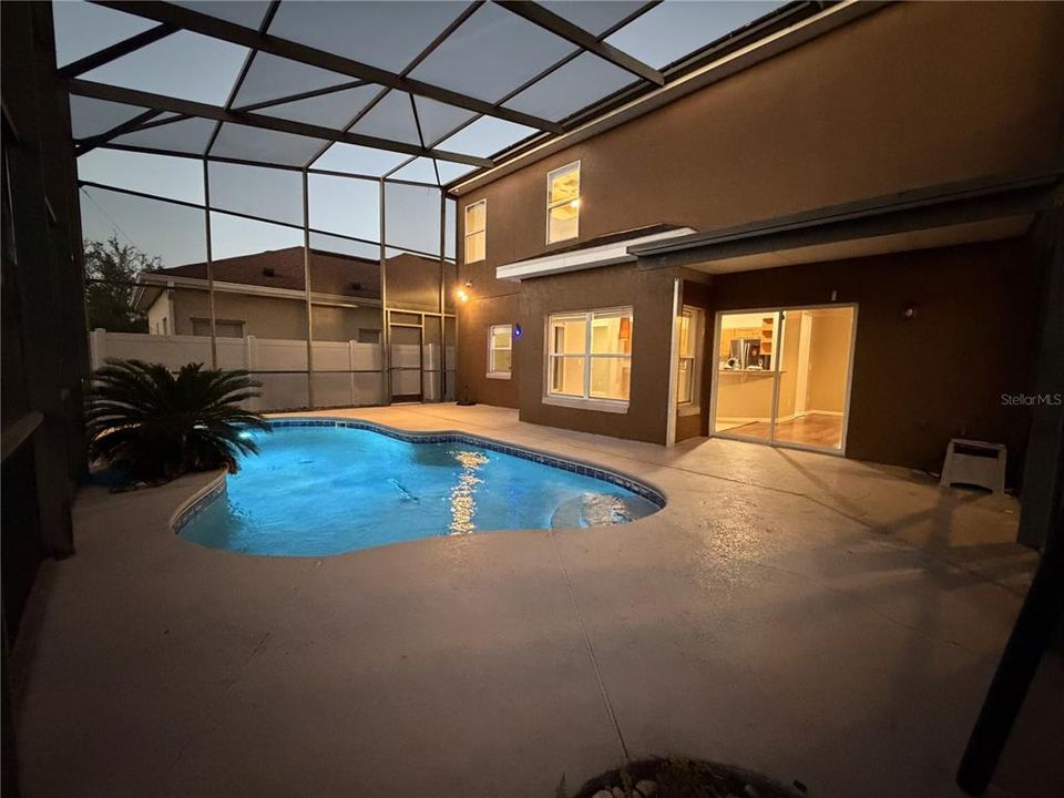 En Venta: $579,990 (5 camas, 3 baños, 2782 Pies cuadrados)