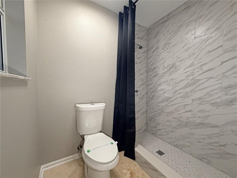 En Venta: $579,990 (5 camas, 3 baños, 2782 Pies cuadrados)