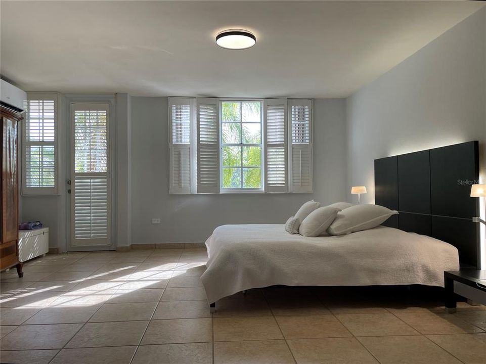 En Renta: $8,800 (5 camas, 4 baños, 3389 Pies cuadrados)