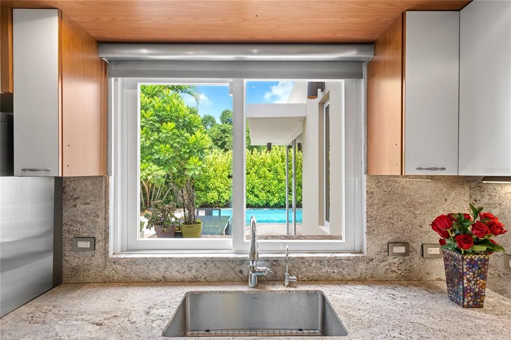 En Renta: $8,800 (5 camas, 4 baños, 3389 Pies cuadrados)